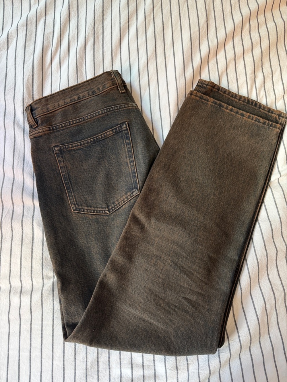 COS Mens Straight-Leg Jeans in Washed Black/Brown
